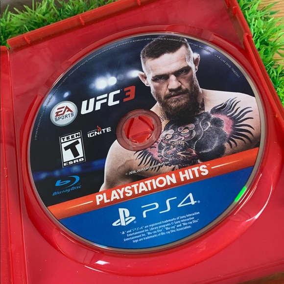 EA Sports UFC 3 PS4 - Picture 3 of 4